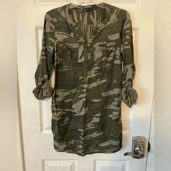 Express Dresses & Skirts - Express Women’s camouflage casual dress size xs